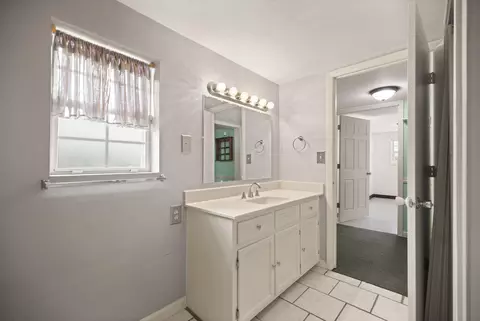 Bath - 2058 Ard Ridge Rd # A, Nancy, KY 42544 photo 1 of 6