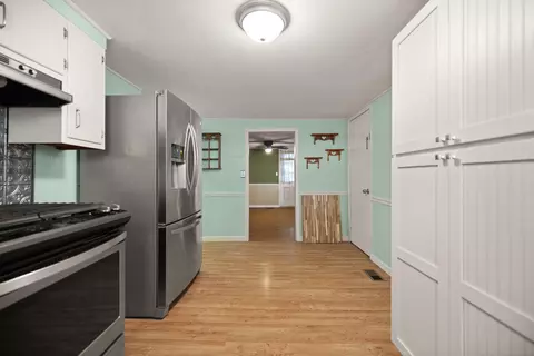Kitchen - 2058 Ard Ridge Rd # A, Nancy, KY 42544 photo 2 of 2