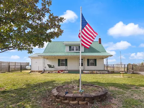 Exterior - 2058 Ard Ridge Rd # A, Nancy, KY 42544 photo 4 of 6