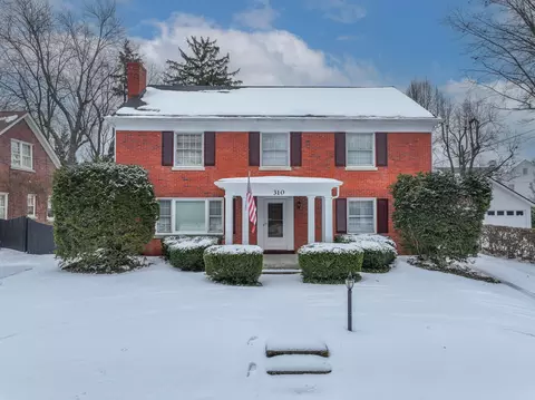 310 Queensway Dr, Lexington, KY 40502