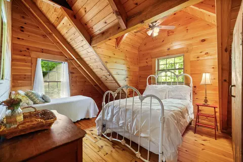 Bedroom - 99 Aider Ct, Stanton, KY 40380 photo 7 of 13