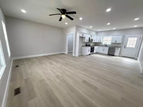 Living - 821 Pine Tree Rd, Nancy, KY 42544 photo 1 of 5