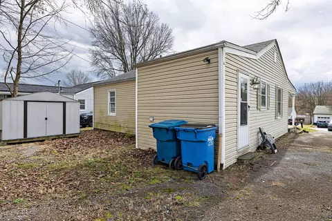 703 E Main St, Danville, KY 40422 photo 6