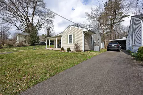 703 E Main St, Danville, KY 40422 photo 4