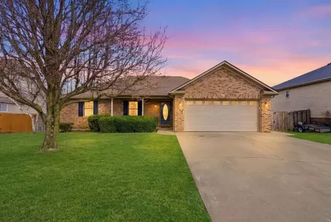 705 Cannonball Dr, Nicholasville, KY 40356