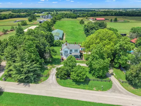 1253 Millersburg Rd, Paris, KY 40361