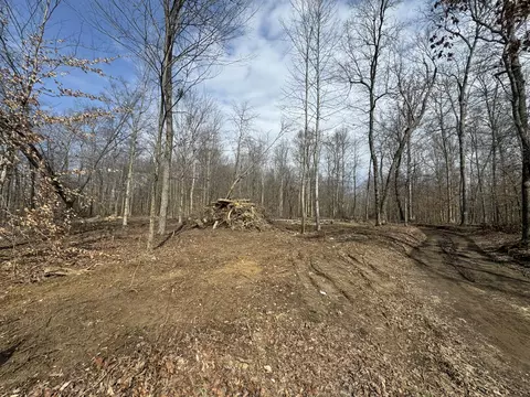 000 Dug Hill Rd, Brodhead, KY 40409