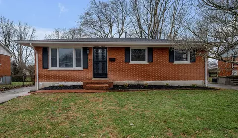 1911 Kingtree Ct, Lexington, KY 40505