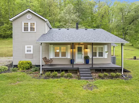11 Congleton Hollow Rd, Mckee, KY 40447