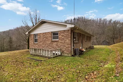 68 Star Gap Rd, Stanton, KY 40380 photo 4