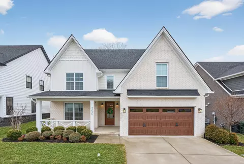 4246 Captains Ct, Lexington, KY 40513