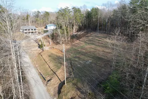 39 Shepperd Dr, Nancy, KY 42544 photo 4
