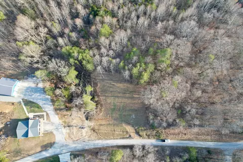 39 Shepperd Dr, Nancy, KY 42544 photo 6