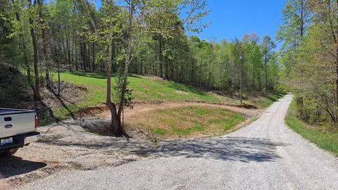 39 Shepperd Dr, Nancy, KY 42544 photo 5