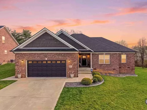 627 Four Winds Dr, Richmond, KY 40475