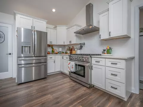 Kitchen - 102 Woodlock Dr, Morehead, KY 40351 photo 1 of 5