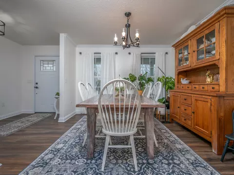 Entry Way - 102 Woodlock Dr, Morehead, KY 40351 photo 1 of 2