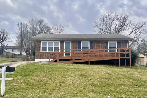 707 Estes Dr, Winchester, KY 40391