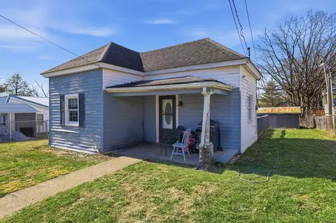 303 Trigg St, Millersburg, KY 40348
