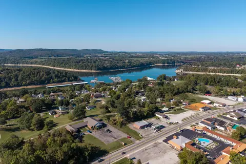 View/Area - 74 Summit, Burnside, KY 42519 photo 1 of 12