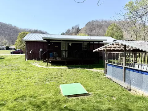 Exterior - 223 Maher Dr, Morehead, KY 40351 photo 5 of 19
