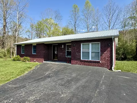 Exterior - 223 Maher Dr, Morehead, KY 40351 photo 16 of 19