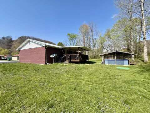 Exterior - 223 Maher Dr, Morehead, KY 40351 photo 15 of 19