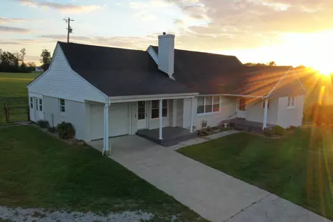 1307 Alton Station Rd, Lawrenceburg, KY 40342