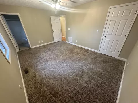 Bedroom - 1933 Holly Grove Rd, Corbin, KY 40701 photo 2 of 6