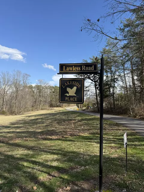 14 Lawless Ct, Jamestown, KY 42629