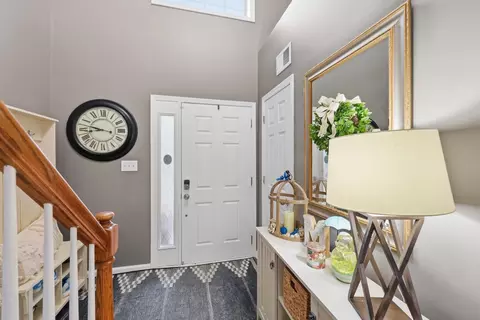 Entry Way - 118 Chamberlain Dr, Georgetown, KY 40324 photo 1 of 4