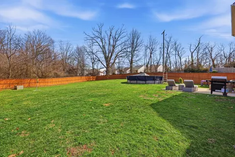 Exterior - 118 Chamberlain Dr, Georgetown, KY 40324 photo 9 of 10