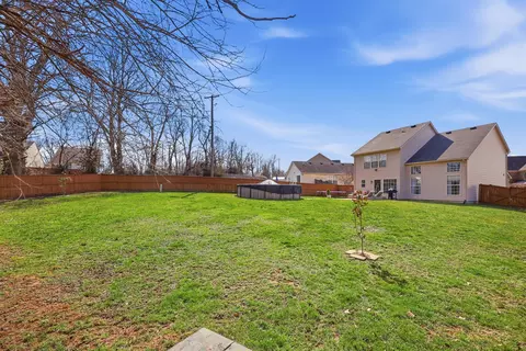 Exterior - 118 Chamberlain Dr, Georgetown, KY 40324 photo 10 of 10