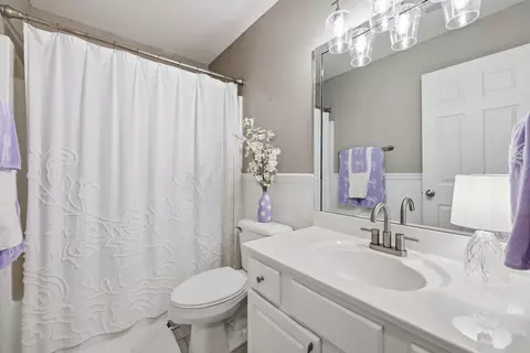 Bath - 118 Chamberlain Dr, Georgetown, KY 40324 photo 5 of 5