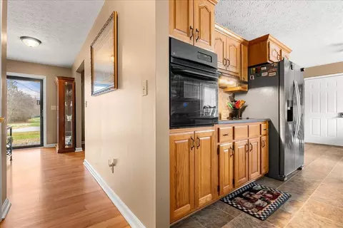 Entry Way - 281 Country View Dr, Corbin, KY 40701 photo 6 of 9
