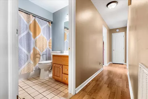 Entry Way - 281 Country View Dr, Corbin, KY 40701 photo 7 of 9