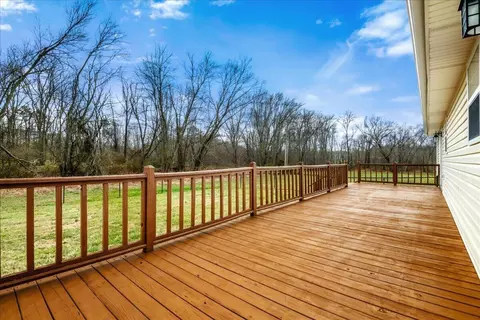 Exterior - 281 Country View Dr, Corbin, KY 40701 photo 14 of 17