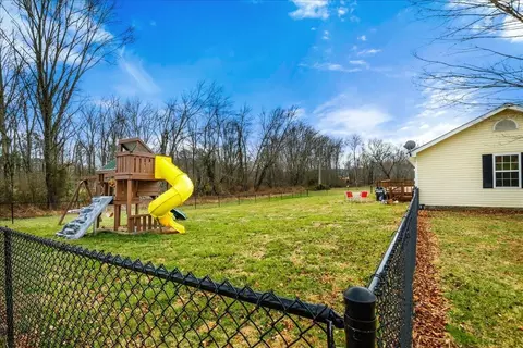 Exterior - 281 Country View Dr, Corbin, KY 40701 photo 11 of 17