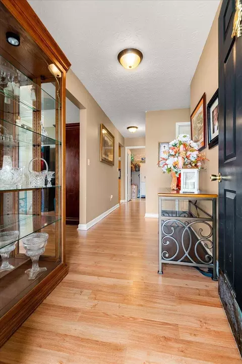 Entry Way - 281 Country View Dr, Corbin, KY 40701 photo 3 of 9