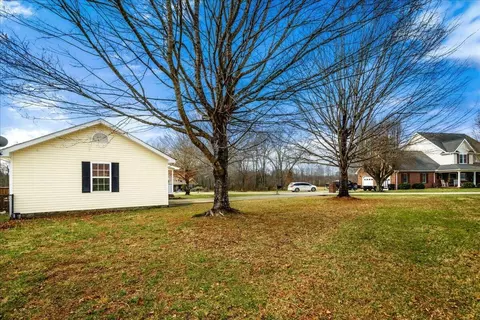 Exterior - 281 Country View Dr, Corbin, KY 40701 photo 9 of 17