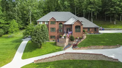 1357 Heather Hills Dr, Somerset, KY 42503