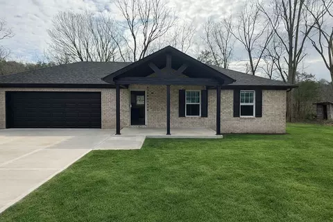 12132 N Wilderness Rd, Berea, KY 40403