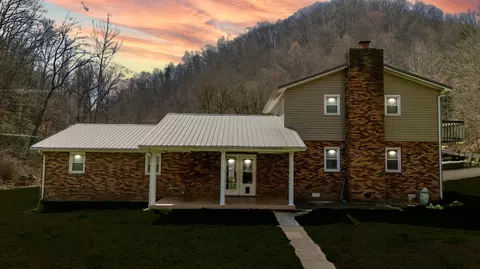135 Henry Fork Rd, Hyden, KY 41749