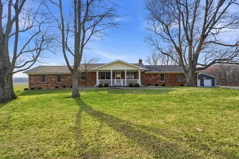 1209 Hansborough Rd, Cecilia, KY 42724
