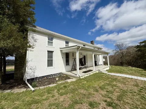375 Ron Thompson Rd, Hardyville, KY 42746