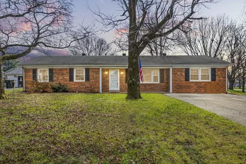 210 Hazelwood Dr, Georgetown, KY 40324