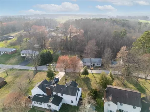 View/Area - 2011 Cedar Ln, Corbin, KY 40701 photo 2 of 7