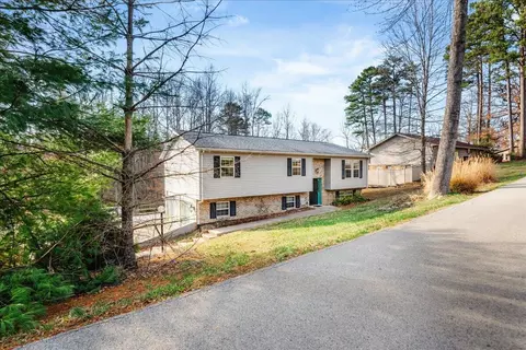 Exterior - 2011 Cedar Ln, Corbin, KY 40701 photo 12 of 12