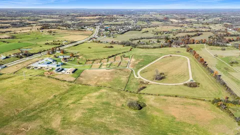 4487 Louisville Rd, Salvisa, KY 40372