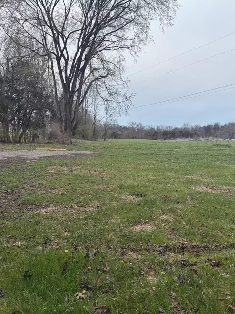1735 Clifton Rd, Danville, KY 40422